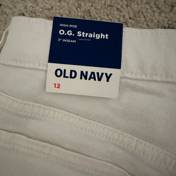 Size 12 denim shorts with rolled hem 
high rise 
3” inseam 
Old Navy
OG Straight - Picture 4 of 6